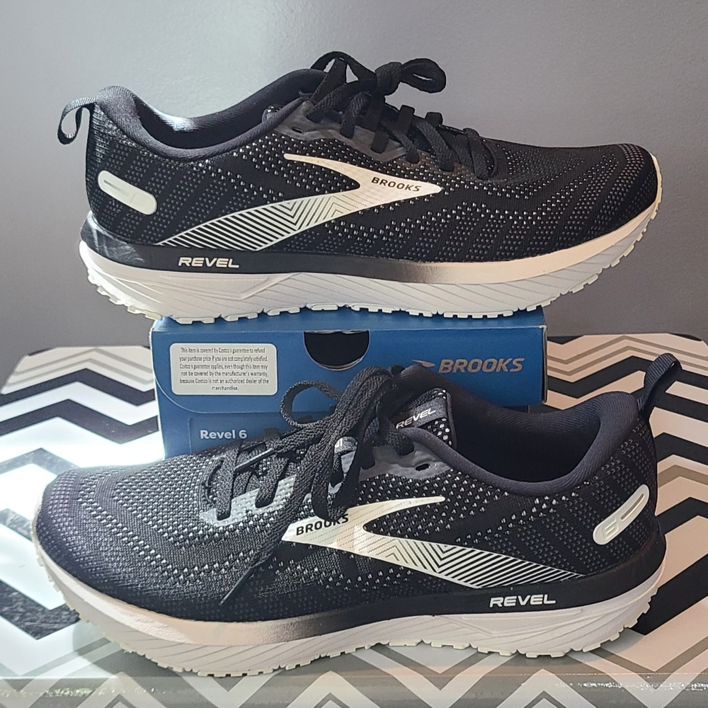 Brooks REVEL 6 MENS SIZE 9 - Picture 2 of 9